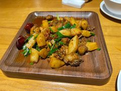 -隔壁老王·家常云南菜(花巷店)