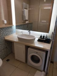 -海豚湾高端月子会所(黄浦店)