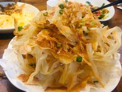 -阿瓦山寨·湘菜现炒·剁椒鱼头王(咸阳总店)