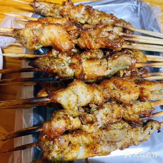 伊膳城羊肉串兰州牛肉面