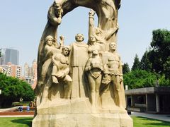 -上海市龙华烈士陵园