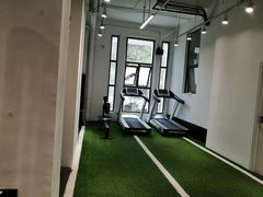 -汗水空间私教健身连锁(SM广场店)