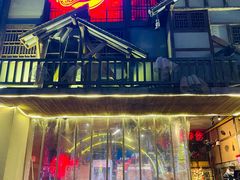 门面-哥老官重庆美蛙鱼头(西湖银泰十一哥店)