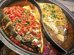 -阿瓦山寨·湘菜现炒·剁椒鱼头王(咸阳总店)