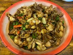 红烧牛蛙-老三样·美食研究中心(世贸路店)