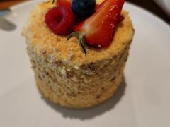 焦糖苹果浮云蛋糕-UPPER KITCHEN(延安路店)