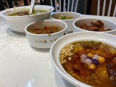 -渝是乎酸菜鱼·川渝小炒(新世界百货望京店)