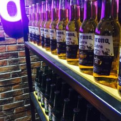 -鳌首刺青纹身 穿孔饰品店