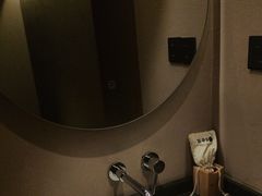 -灸春堂·艾灸·痛症·整脊连锁(之江银泰店)