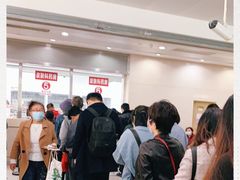 -复旦大学附属华山医院-停车场