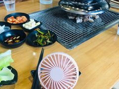 -肉甲韩国木炭烤肉(新壹街1店)