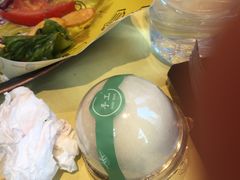 -蜜蜂小象·榴莲千层蛋糕(时代汇11栋店)