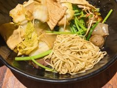 -万记麻辣烫国展总店