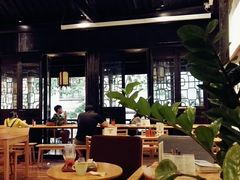 -猫的天空之城概念书店(杭州南宋御街店)