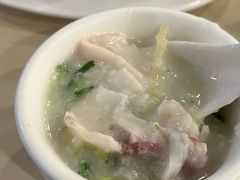 鱼片瘦肉粥-玲又珑美食(盘福路店)