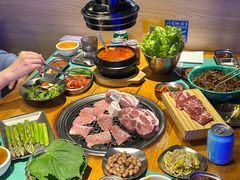 -唯成•韩国炭火烤肉 유성고기