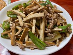 -芦茨金富饭庄·25年老字号·专做稻草鸡