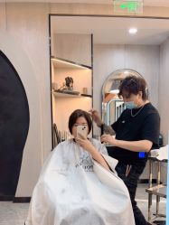 -TOP HAIR SALON