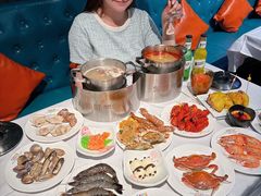 -领鲜活海鲜榴莲自助火锅(东门店)