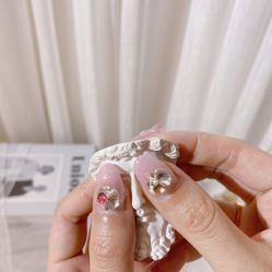 -SixOne六一日式美甲美睫