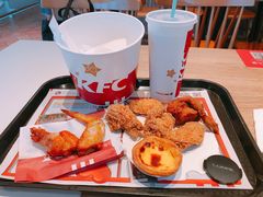 可乐-肯德基(南京站A2检票口楼上)