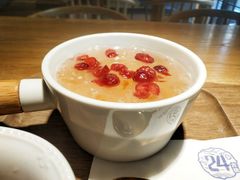 蔓越莓桃胶银耳小份-炖物24章·顺时轻养茶(杭州大厦店)