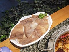 -杨肥肠火锅大排档(火车站花园店)