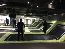-反弹蹦床公园·亲子乐园·团建·派对(青岛融创茂店)