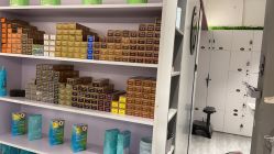 -卓梵美发·精品Salon