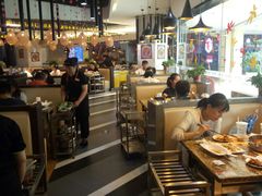 大堂-黄记煌三汁焖锅(顺义华联店)