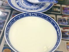 -广信牛奶甜品世家(台东店)