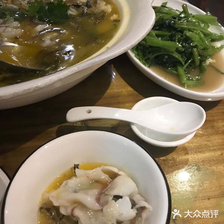 生活不易，所以尽量过得简单点