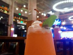 草莓代其利-COMMUNE幻师(珠江新城店)