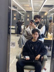 -藤野造型烫发染发