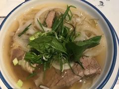 -美奈小馆·越南料理(中航城君尚购物中心店)