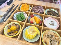 -轻蔬不用等·素食(江苏路店)