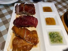 -新大咀港式茶餐厅(宝山万达店)