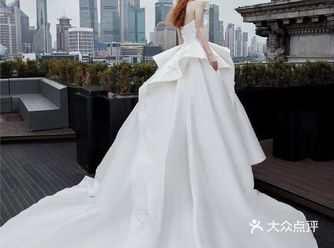 Jasmine·白色拖尾婚纱