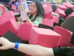 -嘿哟动霸CHUA·新潮玩运动娱乐中心·蹦床滑冰团建乐园