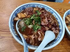 卤煮火烧-门框胡同百年卤煮(新街口店)