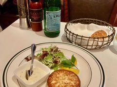 招牌蟹肉饼-Wolfgang’s Steakhouse 沃夫冈牛排馆(上海白玉兰广场店)