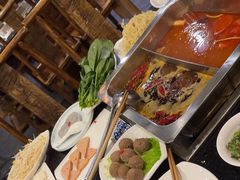 -百年川椒重庆老火锅(光谷店)