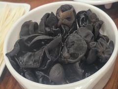 -楼外楼大刀肉传统火锅(西安大路店)