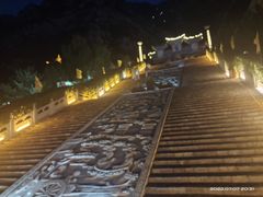 -鸡鸣山旅游景区