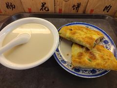 豆浆-老客满蛋饼(双塔市集店)