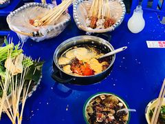 -马路边边串串香(苗栗路店)