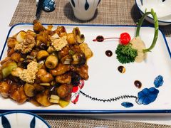 宫爆蘑菇鸡-肆月河豚·新淮扬(金融街店)