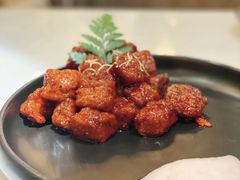 红酒泡沫牛仔粒-荟廷·晶萃(陆家嘴尚悦湾店)