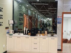 -茂菊口腔连锁(浦东南路店)