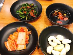 -肉甲韩国木炭烤肉(新壹街1店)